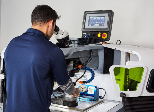 YAG or Fiber? Choosing the Right Industrial Laser Welder